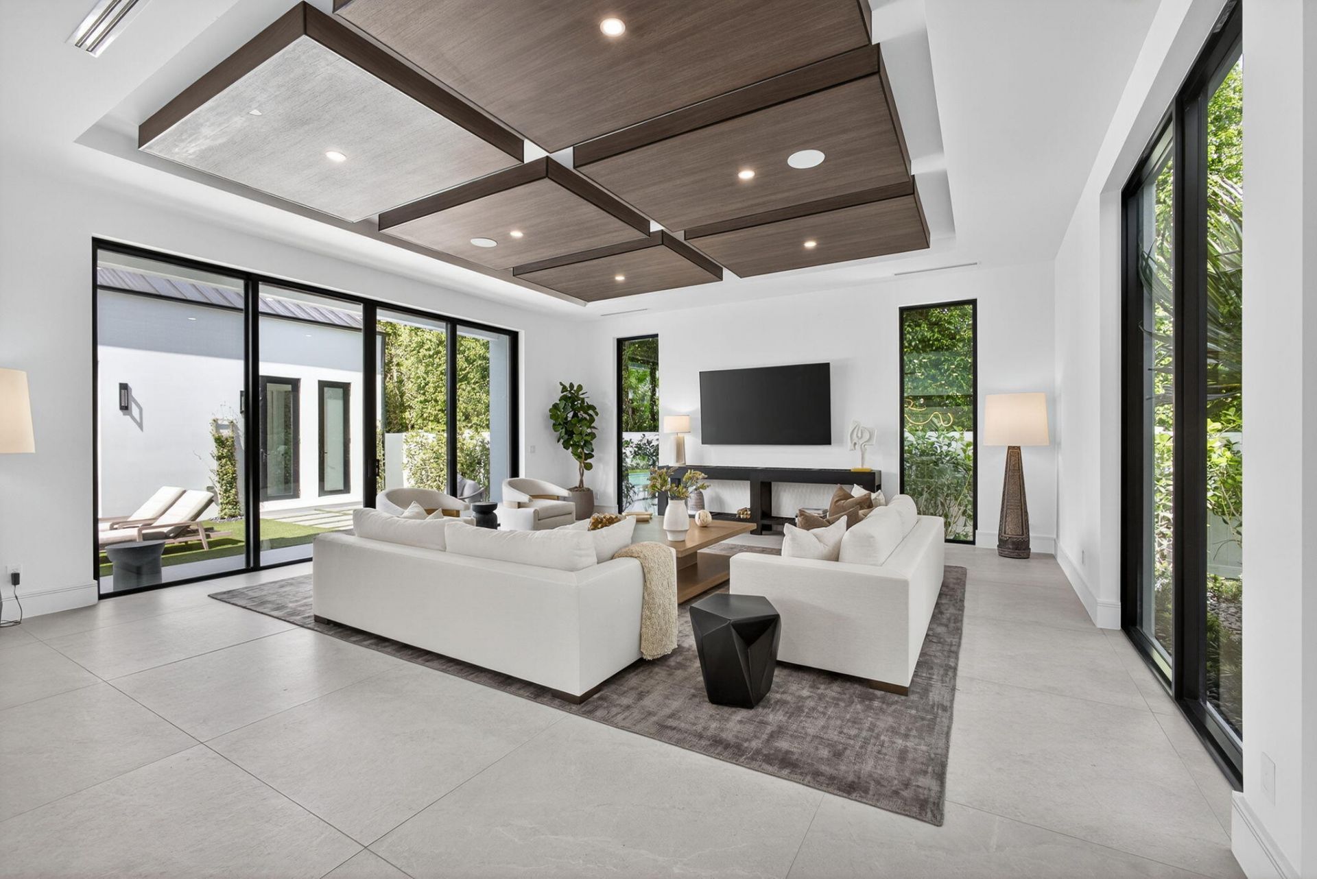123 Murray Road, West Palm Beach, FL 33405 Photo