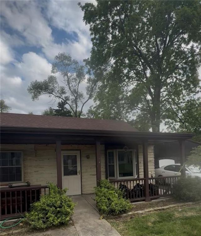 5009 Woodend Avenue, Kansas City, KS 66106 Main Photo