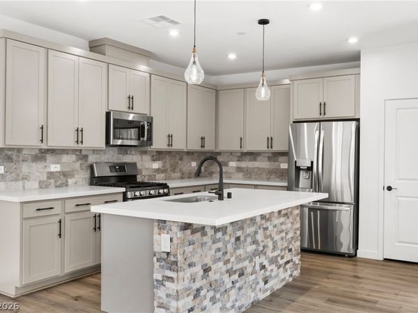 633 Infinity Ridge Street , Las Vegas, NV 89138