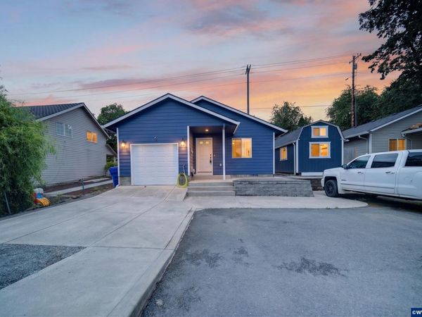 928 Trust Ln SE, Salem, OR 97306