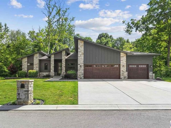 2556 Hawthorn Woods Drive, Terre Haute, IN 47803