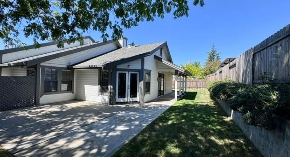 1205 Saddle Ct, Auburn, CA 95603 Photo