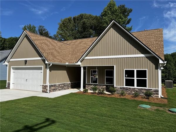 1932 Cochran Ridge Road , Hiram, GA 30141
