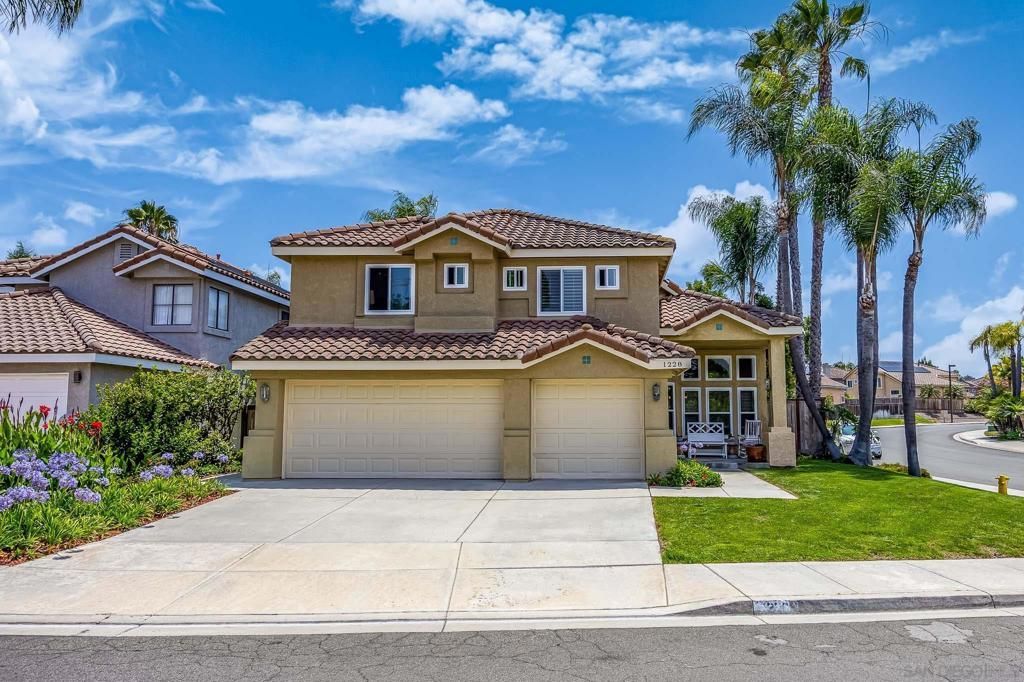 1228 Calle Ultimo, Oceanside, CA 92056 Main Photo