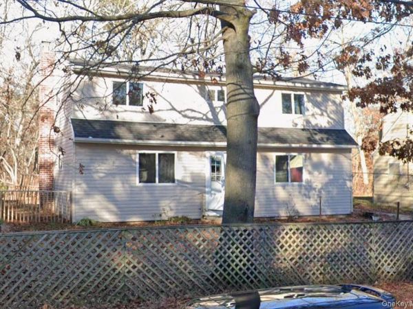 229 Parkway Boulevard , Wyandanch, NY 11798
