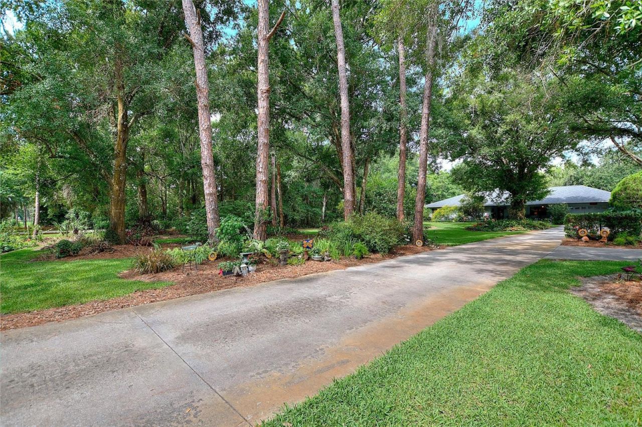 7 Lake Arrowhead Drive, Winter Haven, FL 33880 Photo