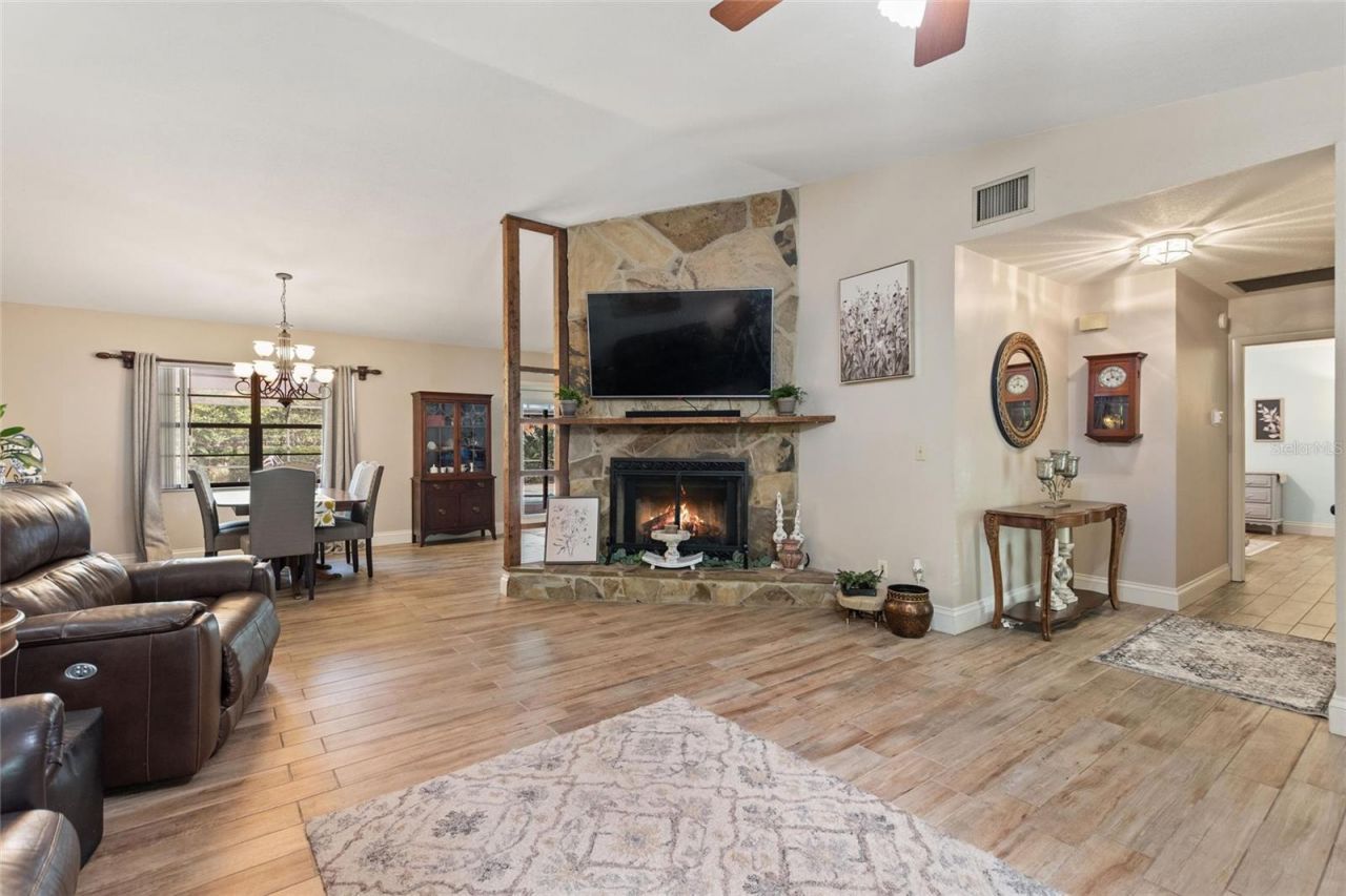 7 Lake Arrowhead Drive, Winter Haven, FL 33880 Photo