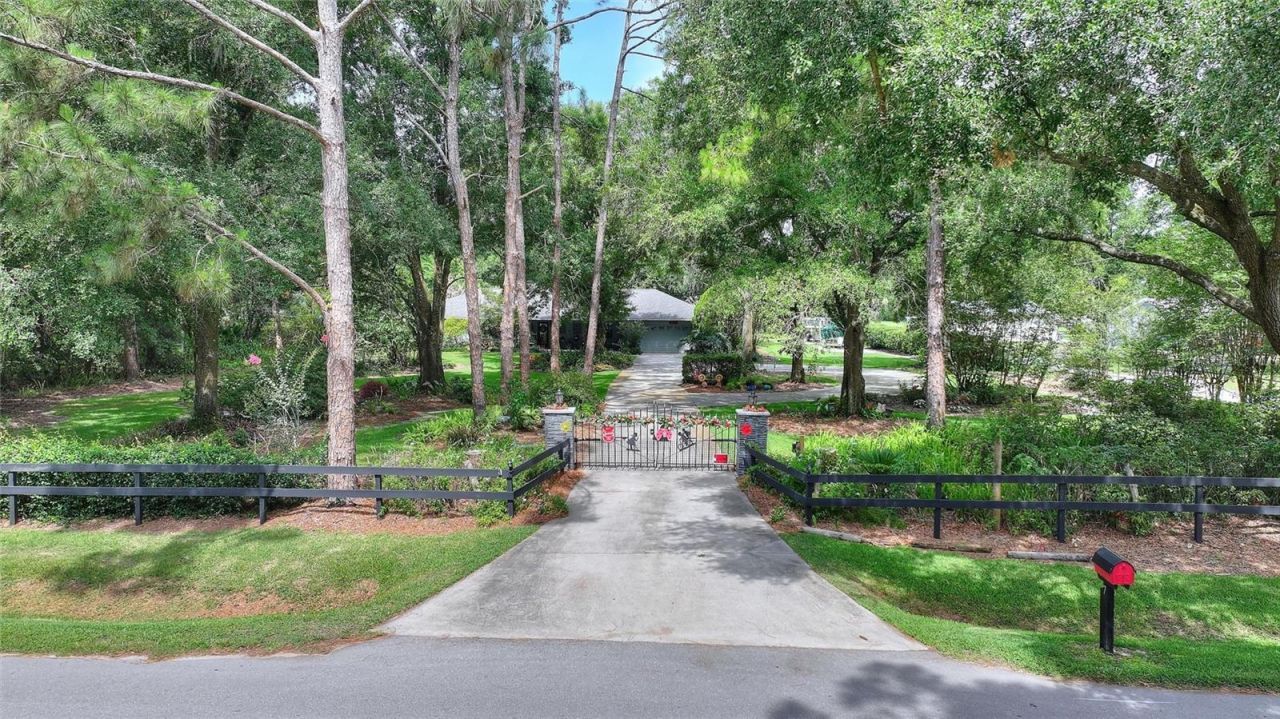 7 Lake Arrowhead Drive, Winter Haven, FL 33880 Photo