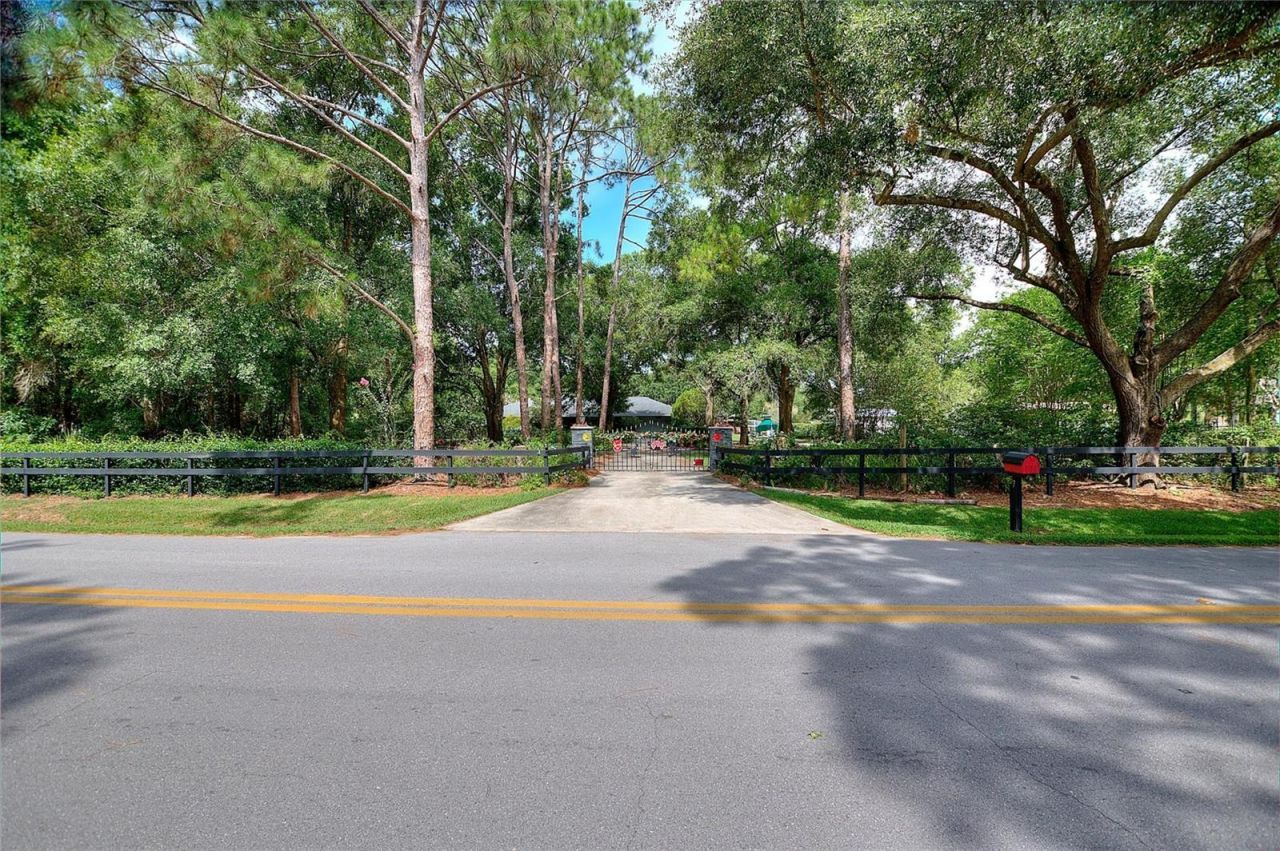 7 Lake Arrowhead Drive, Winter Haven, FL 33880 Photo