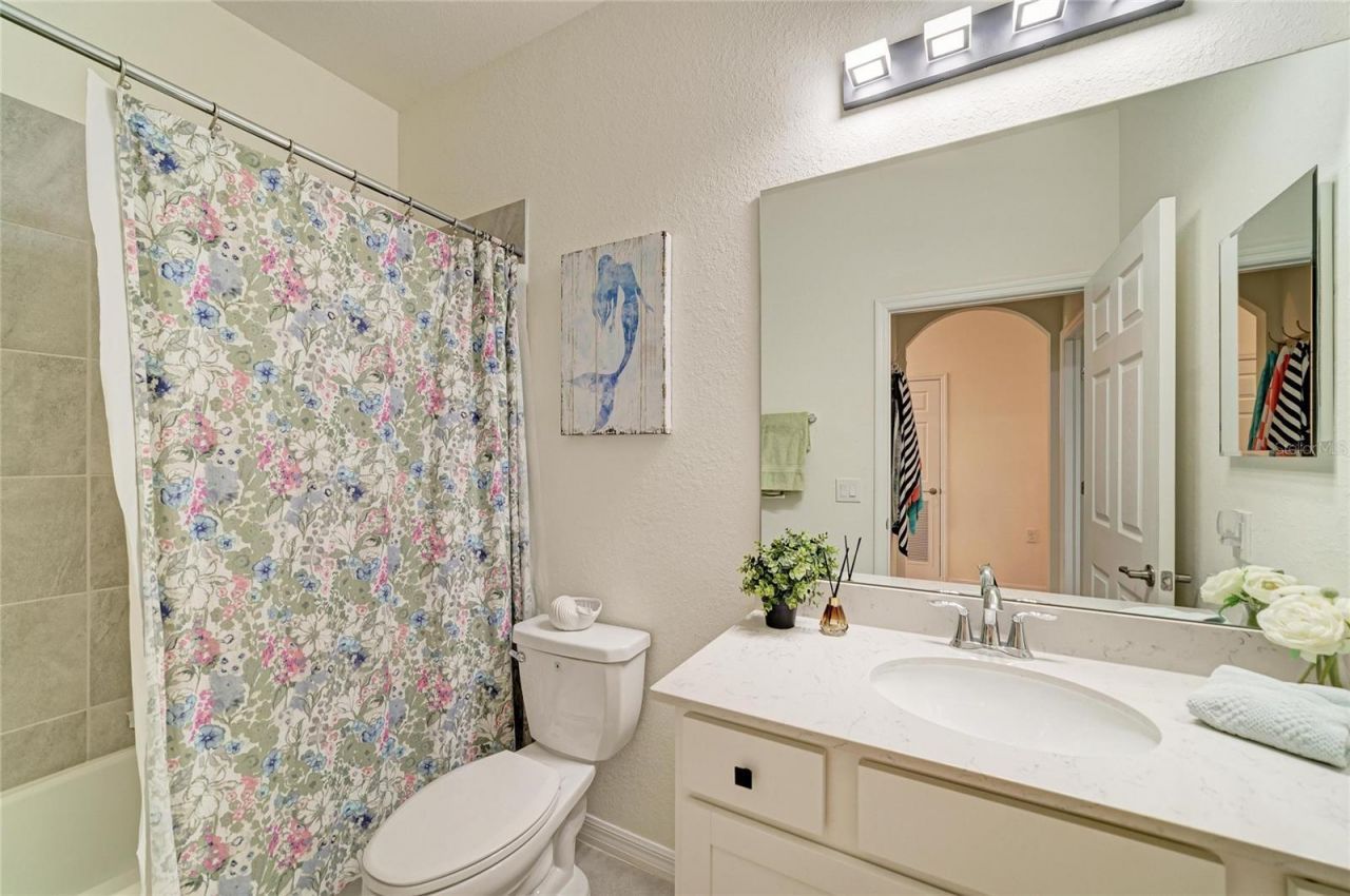 17724 Gawthrop Drive, Unit 401, Lakewood Ranch, FL 34211 Photo