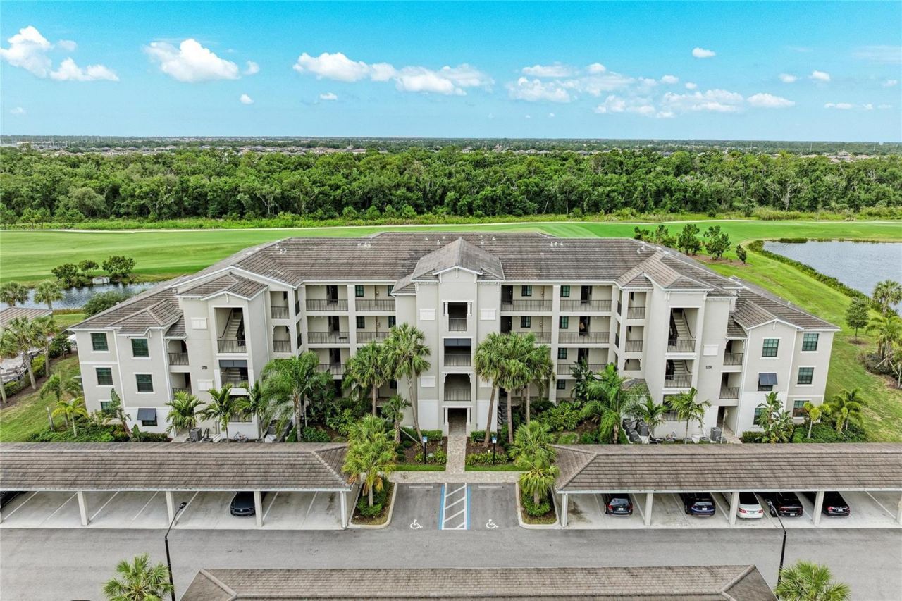 17724 Gawthrop Drive, Unit 401, Lakewood Ranch, FL 34211 Photo