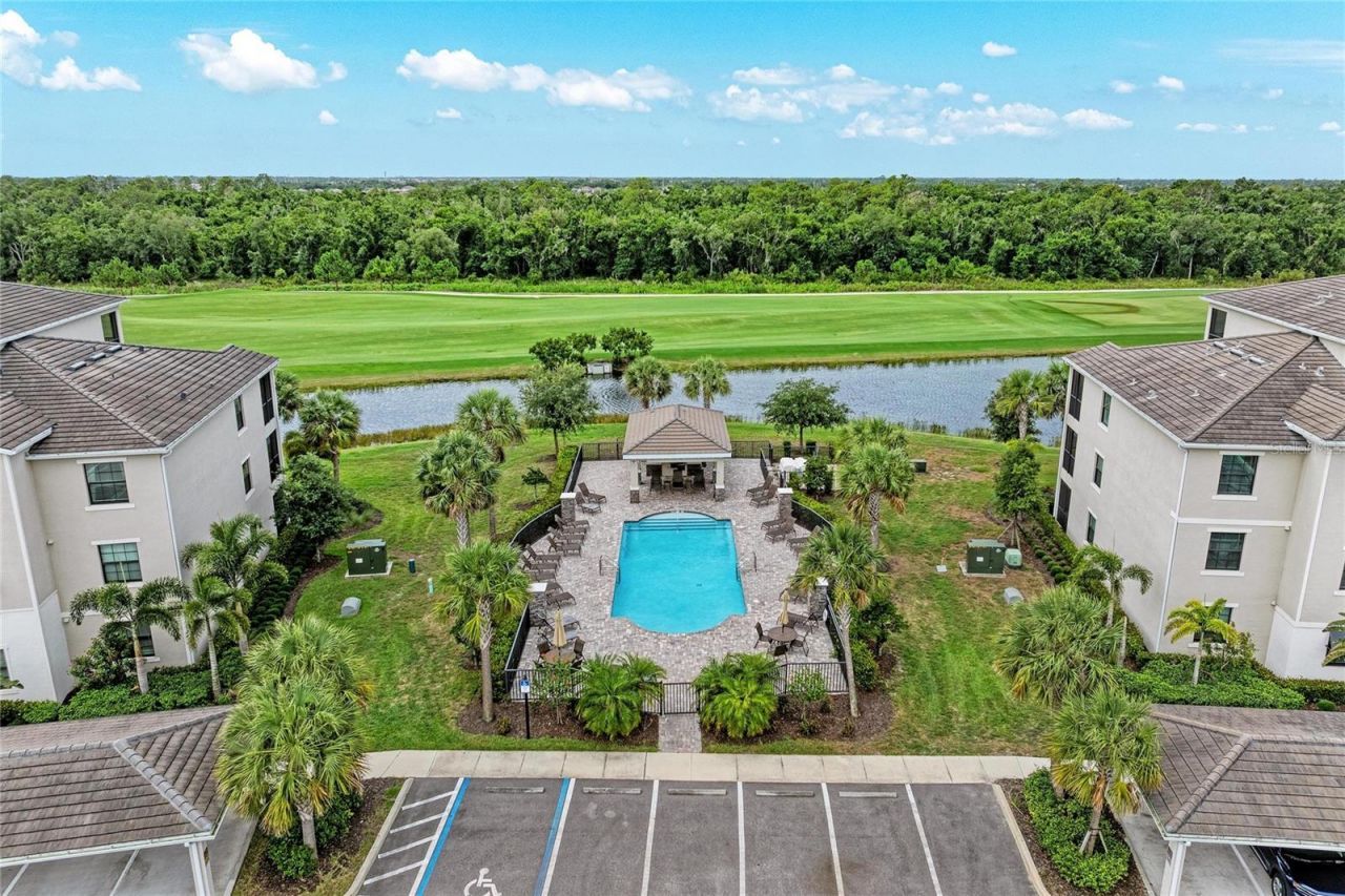 17724 Gawthrop Drive, Unit 401, Lakewood Ranch, FL 34211 Photo