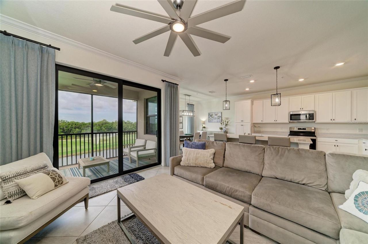 17724 Gawthrop Drive, Unit 401, Lakewood Ranch, FL 34211 Photo