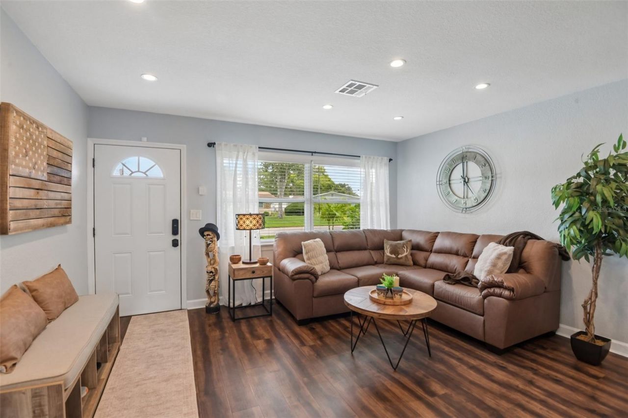 5520 24th Terrace N, Saint Petersburg, FL 33710 Photo