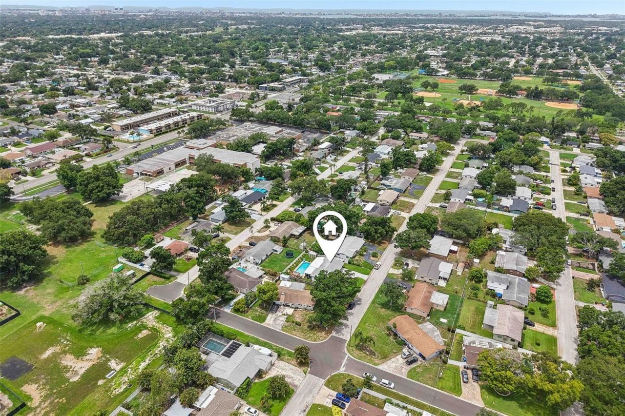 5520 24th Terrace N, Saint Petersburg, FL 33710 Photo