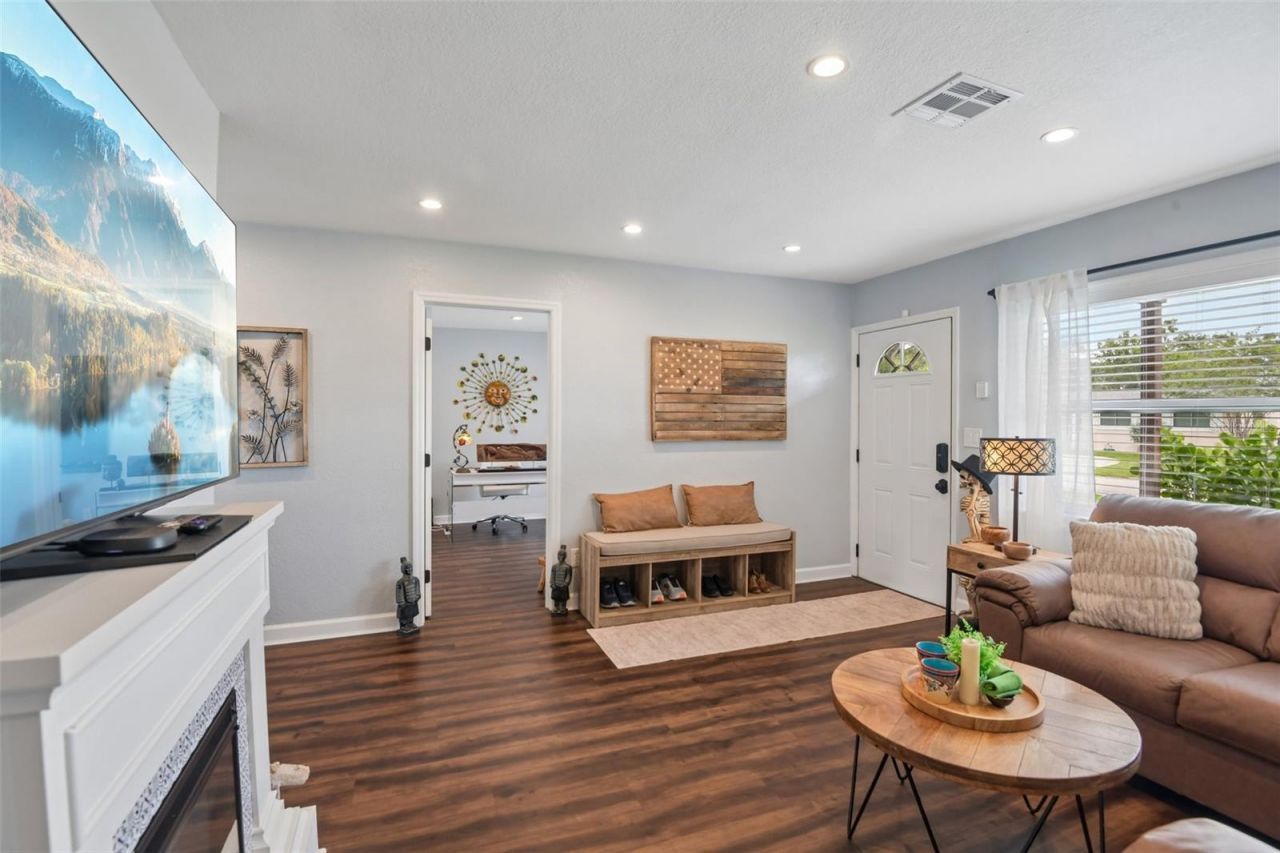 5520 24th Terrace N, Saint Petersburg, FL 33710 Photo