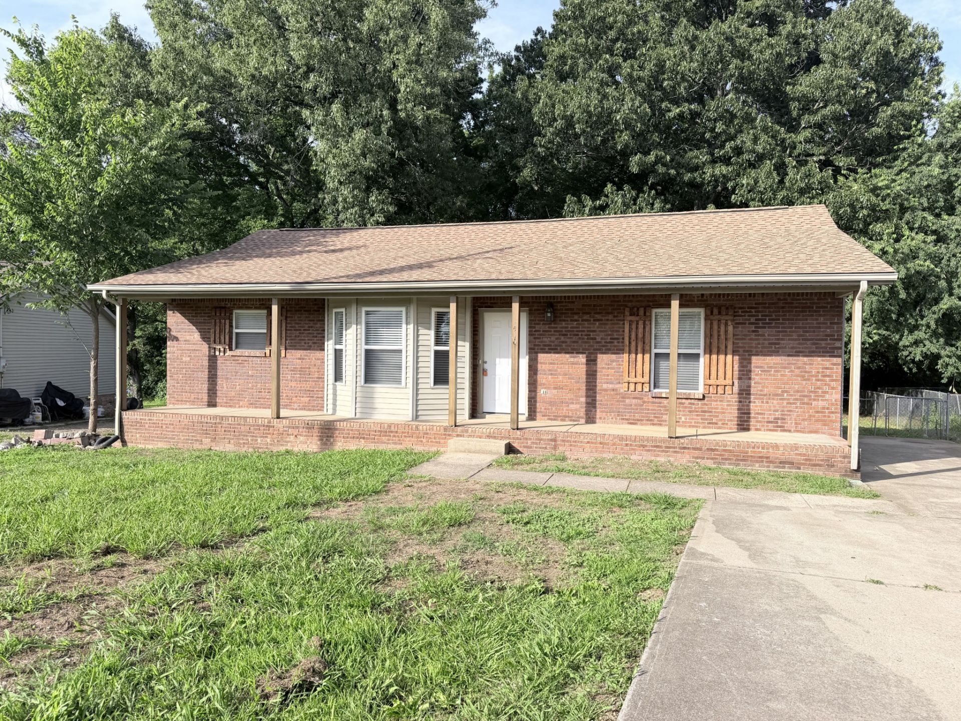 416 Sideline Dr, Oak Grove, KY 42262 Main Photo