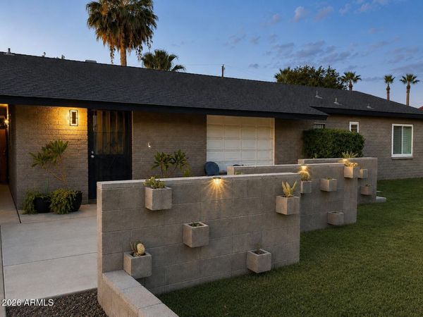 1818 W LAS PALMARITAS Drive, Phoenix, AZ 85021