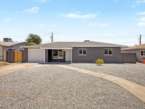4437 E ALMERIA Road, Phoenix, AZ 85008