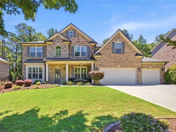 589 Warrenton Run Drive, Sugar Hill, GA 30518