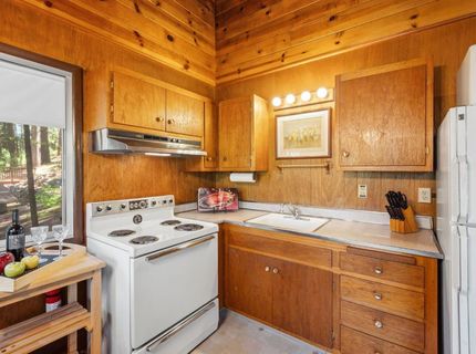 3370 Lakewood Dr, Arnold, CA 95223 Photo