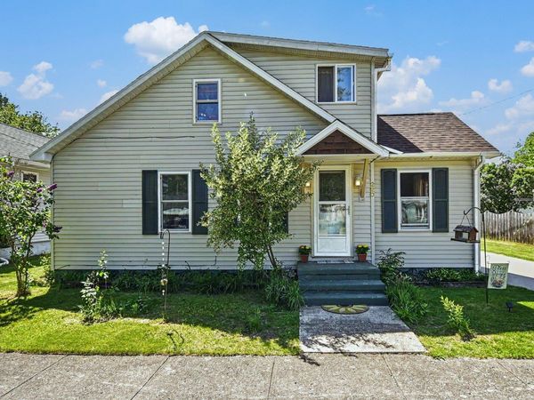 220 2nd Avenue, Tawas City, MI 48763