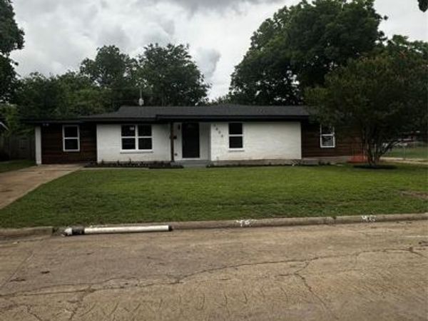 2800 Cecil Drive, Richland Hills, TX 76118