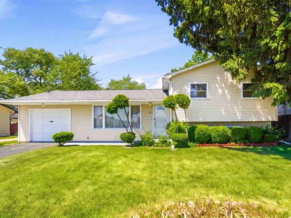 380 Barron Boulevard , Grayslake, IL 60030