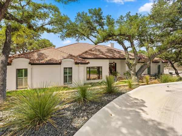 29429 No Le Hace, Fair Oaks Ranch, TX 78015