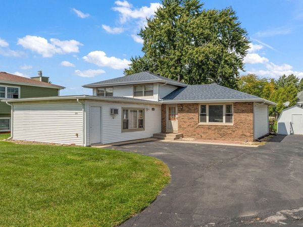 4076a Bush Hill Court , Crown Point, IN 46307