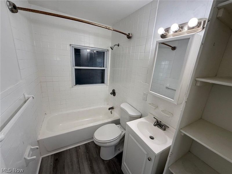 15615 Lotus Drive, Cleveland, OH 44128 Photo 7