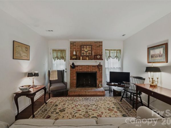 7626 Winterset Drive, Charlotte, NC 28270