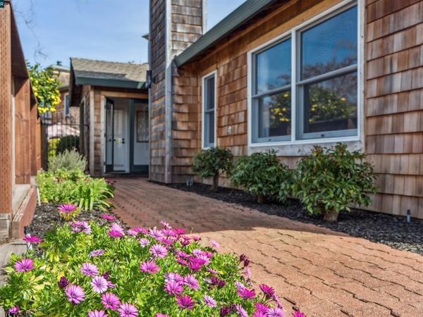 405 Centre Court, Alameda, CA 94502