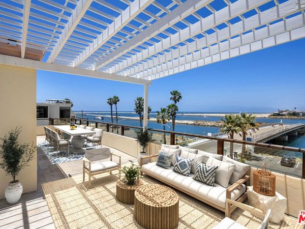 6206 Pacific Avenue, Unit 2, Playa Del Rey, CA 90293