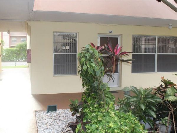 3071 NW 47th Terrace, Unit 125, Lauderdale Lakes, FL 33313