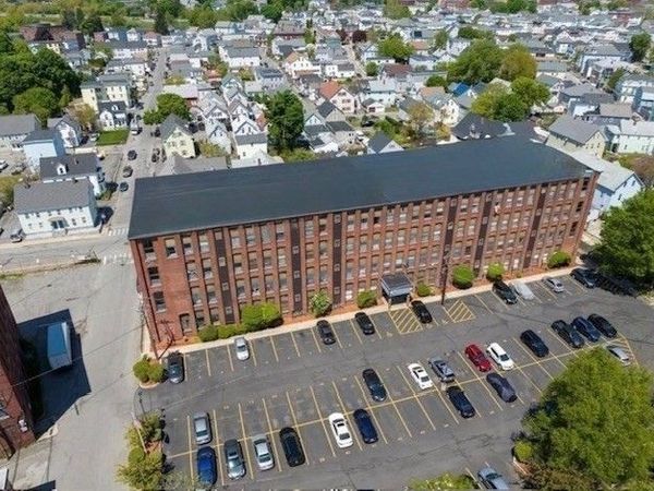 34 Newhall St, Unit 212, Lowell, MA 01852