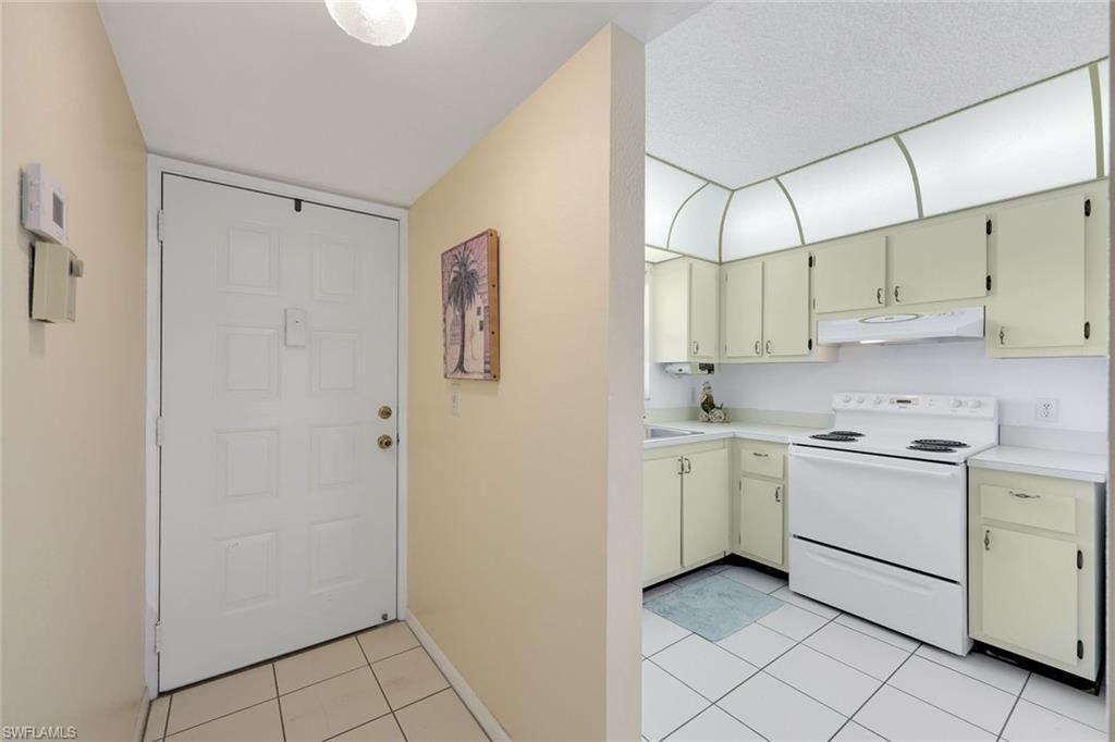 4338 27th Ct Sw, Unit 204, Naples, FL 34116 Photo
