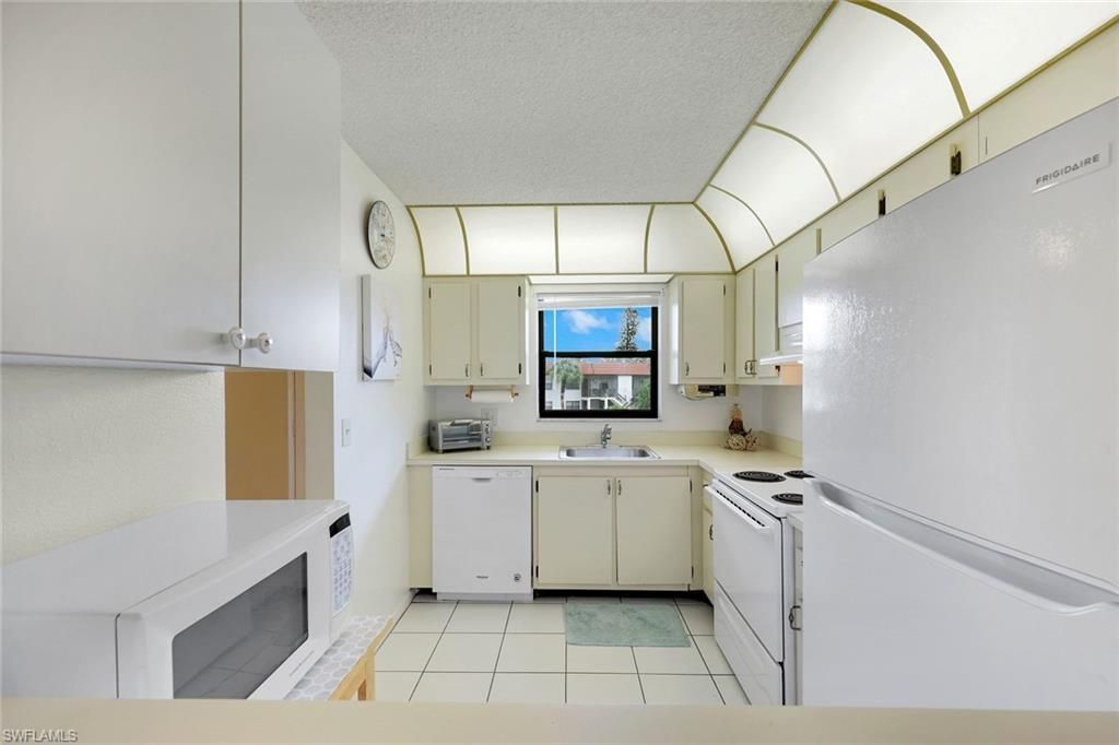 4338 27th Ct Sw, Unit 204, Naples, FL 34116 Photo