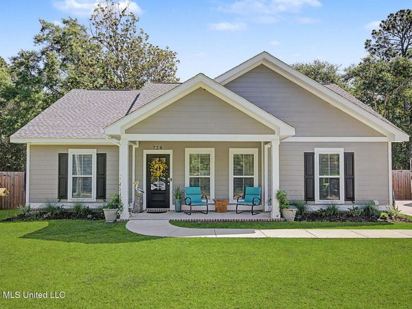 720 Plum Street, Ocean Springs, MS 39564