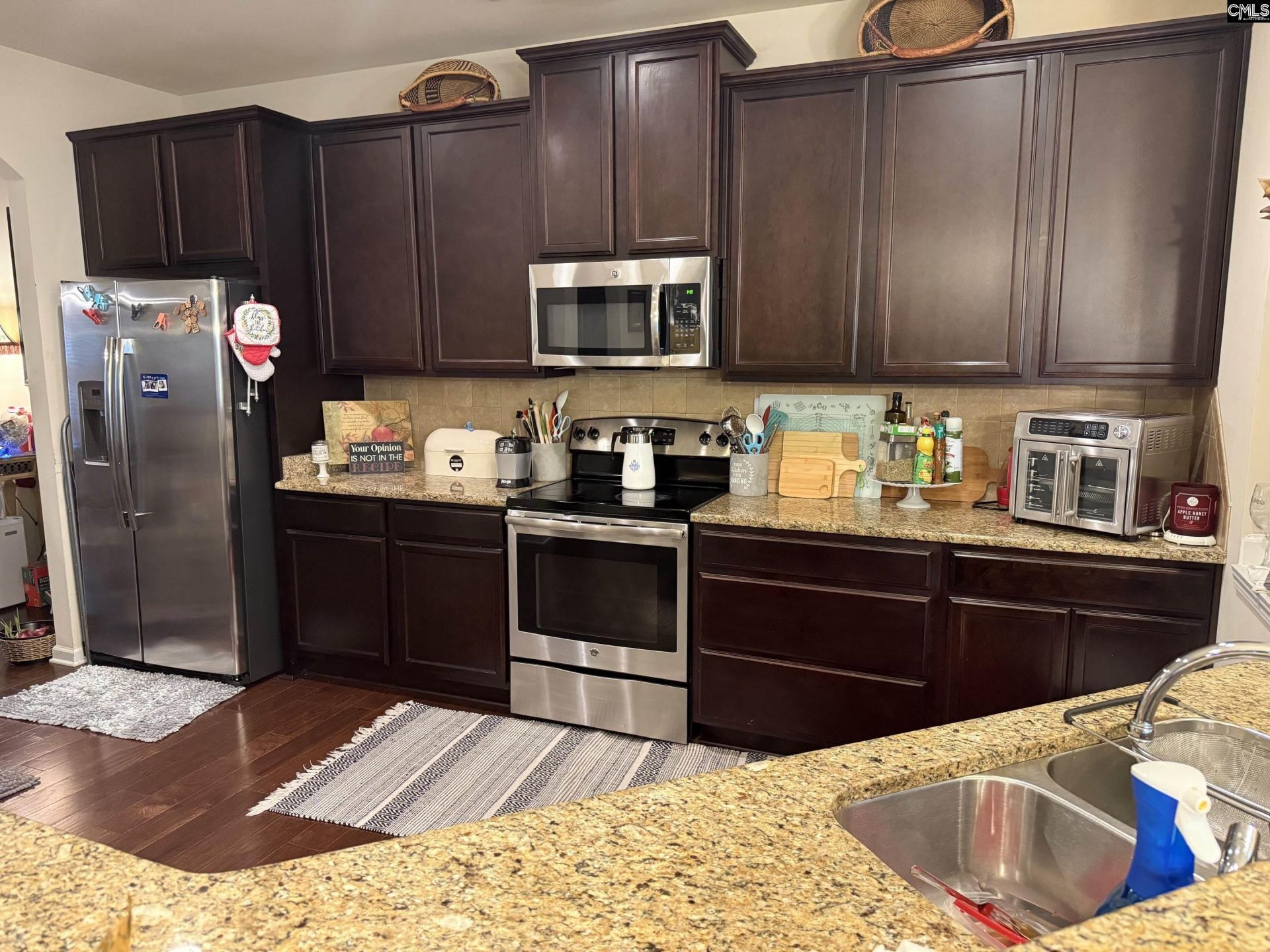 19 Leatherwood Drive  Photo 11