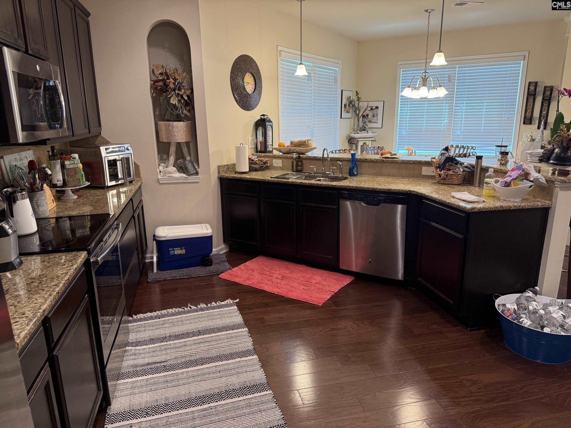 19 Leatherwood Drive  Photo 12