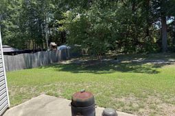 19 Leatherwood Drive  photo 4