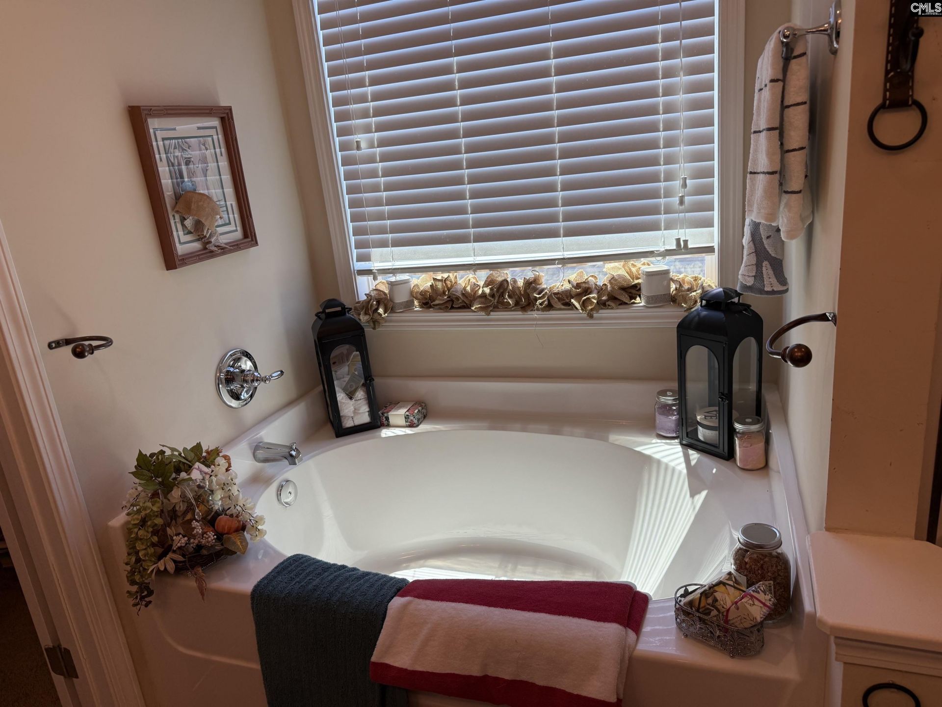 19 Leatherwood Drive  Photo 39