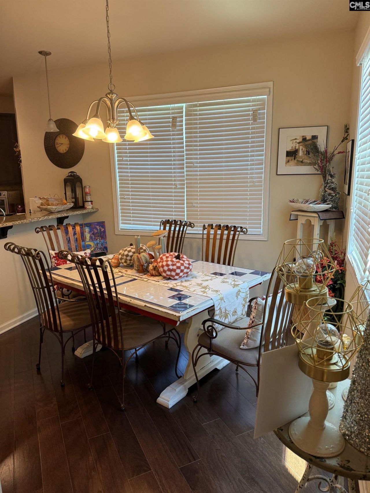 19 Leatherwood Drive  Photo 8