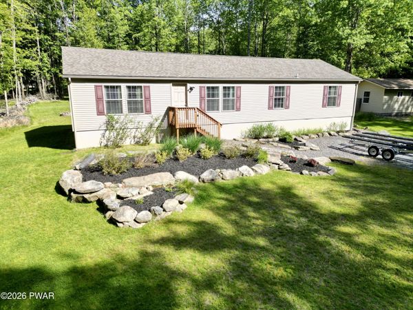78 Orion Way , Lake Ariel, PA 18436