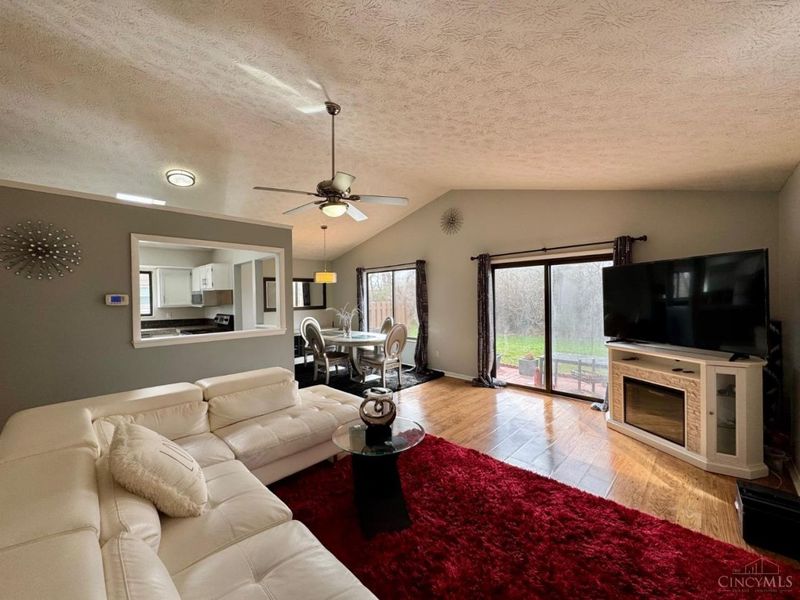 9526 Colegate Way, West Chester, OH 45011 Photo 10