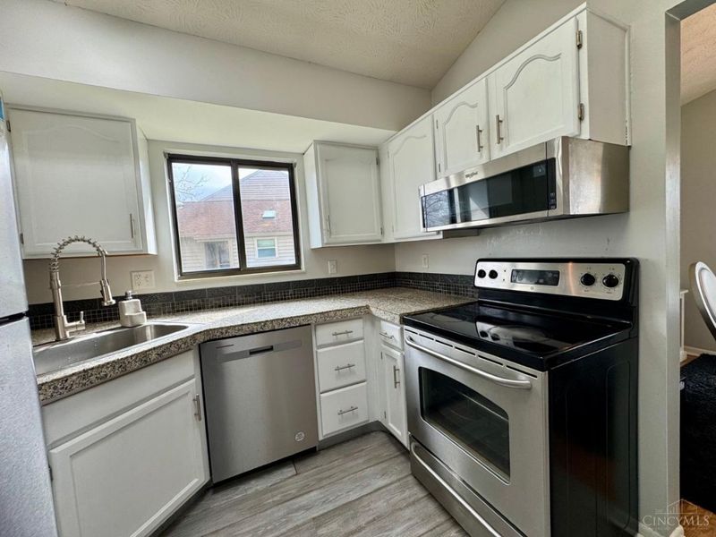 9526 Colegate Way, West Chester, OH 45011 Photo 16