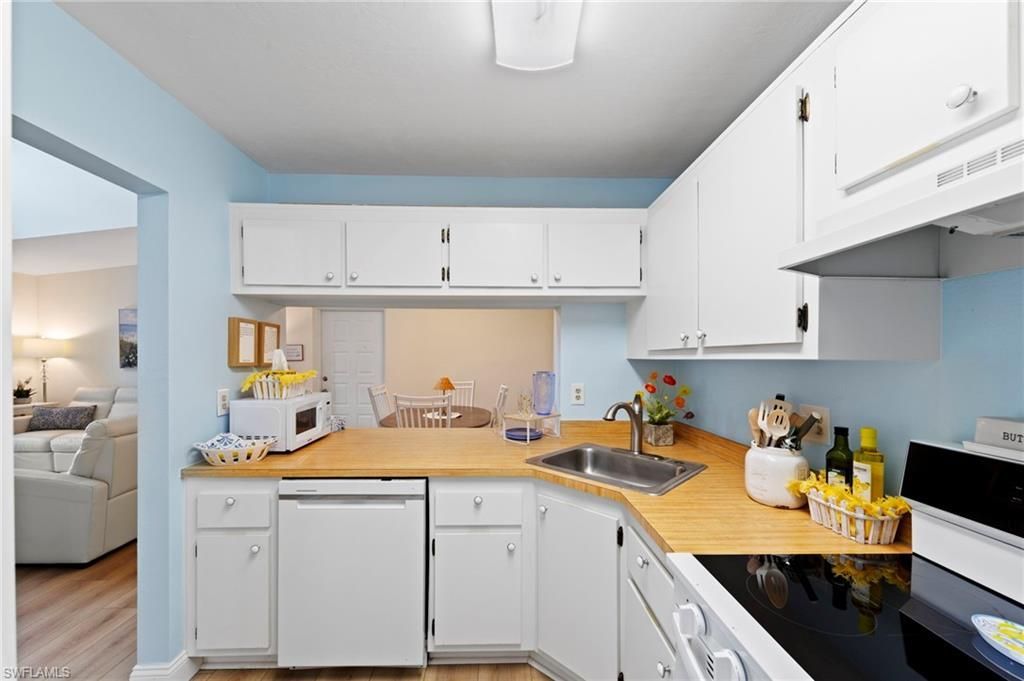 9970 Sailview Ct, Unit 20, Fort Myers, FL 33905 Photo