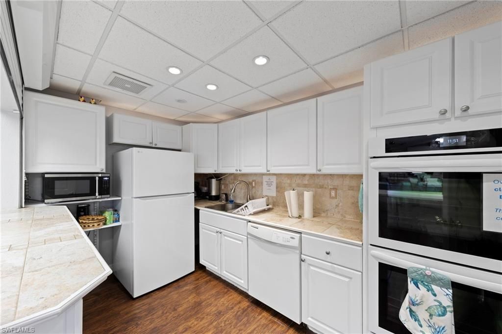 9970 Sailview Ct, Unit 20, Fort Myers, FL 33905 Photo