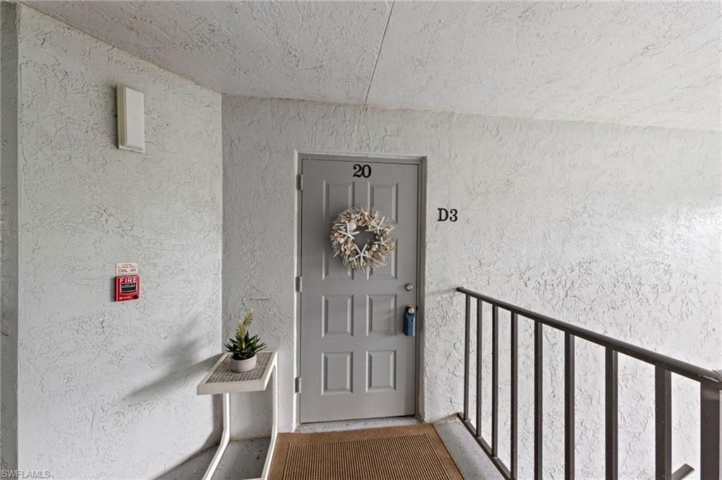 9970 Sailview Ct, Unit 20, Fort Myers, FL 33905 Photo